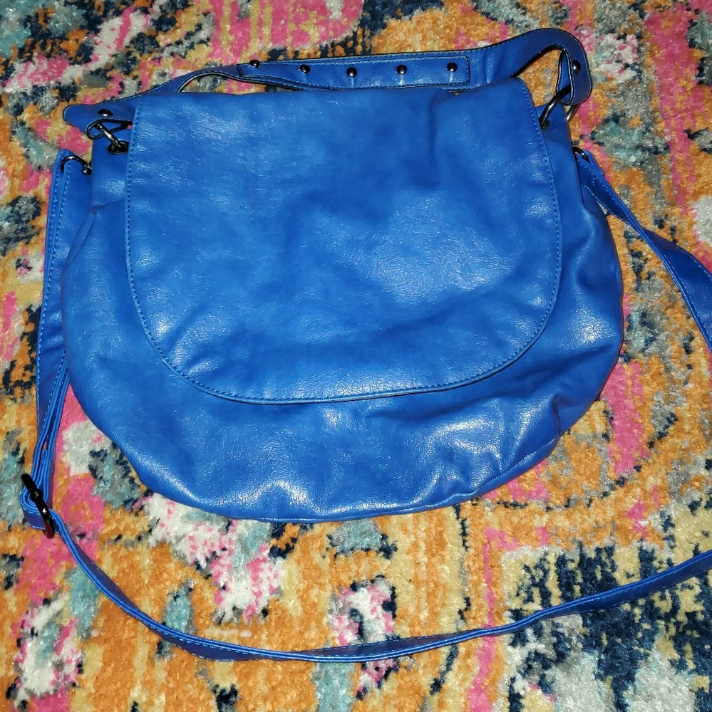 BCBG Generation crossbody purse
